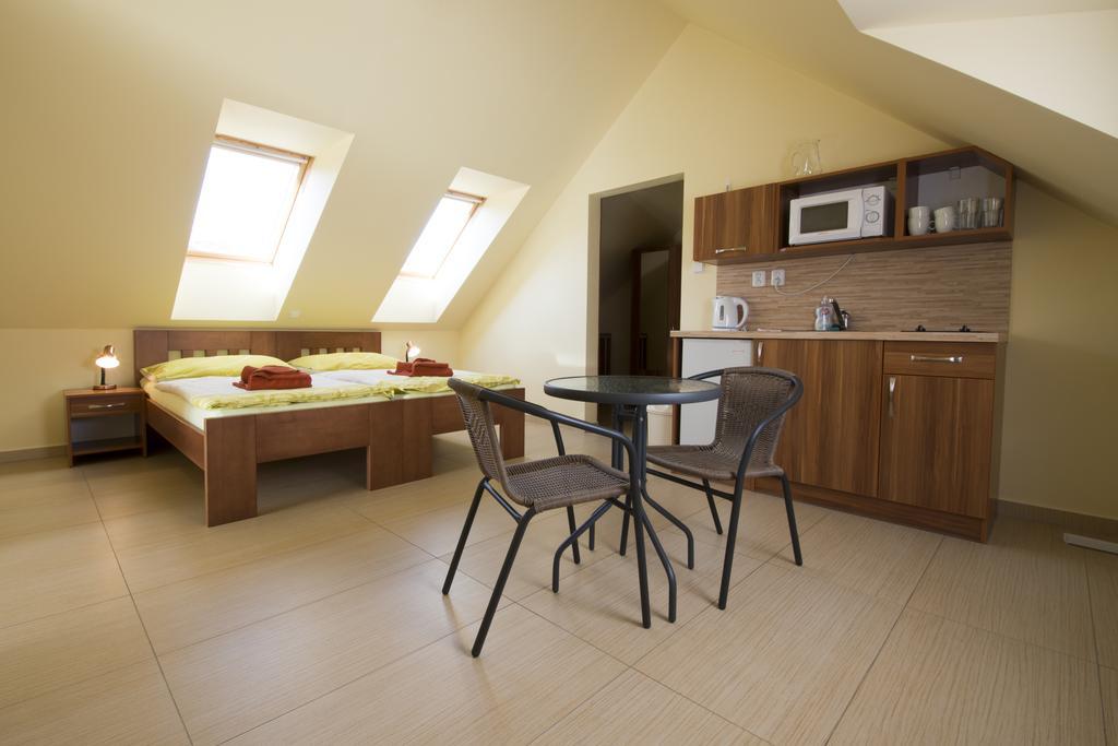 Penzion Admiral Třeboň Kamer foto