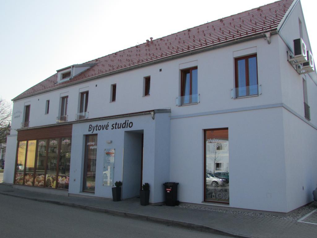 Penzion Admiral Třeboň Buitenkant foto