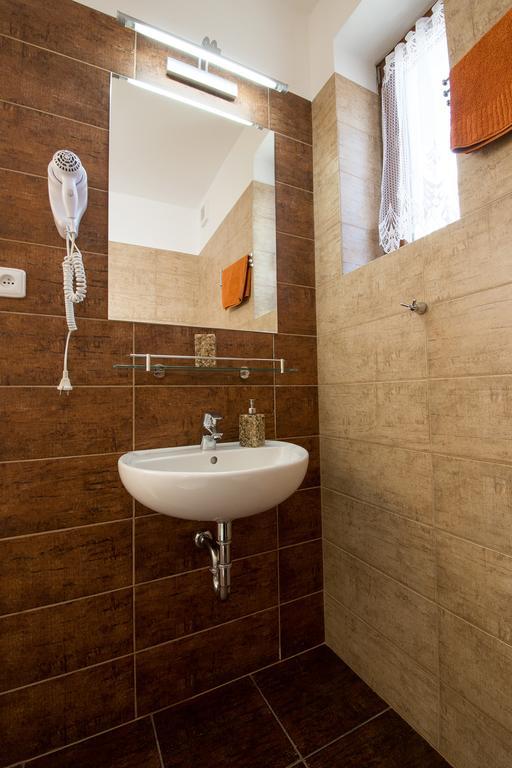 Penzion Admiral Třeboň Kamer foto